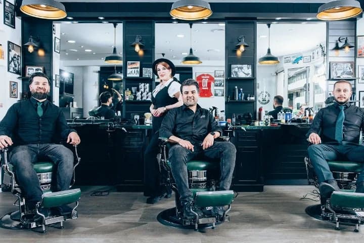 Bra Barbershop Team — Friedrichstraße 1, Düsseldorf